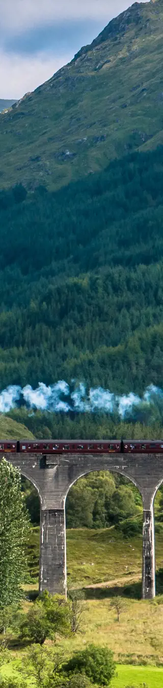Staune über den fotogenen Glenfinnan Viadukt